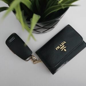 Authentic PRADA Logo Leather Key Chain Holder Card Holder Clutch Wallet